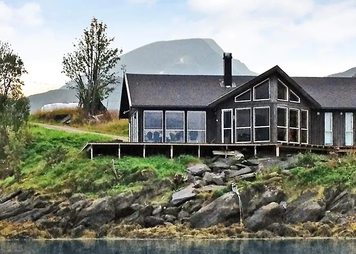 Casa de Férias 11 Person In Gullesfjord *