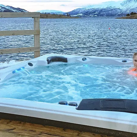 11 Person In Gullesfjord Semesterbostad *